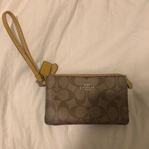 Coach wallet brown/mustard dual pockets